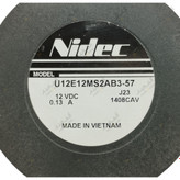 نمای نزدیک از فن داخلی یخچال فریزر هیتاچی با ولتاژ کاری 12 ولت