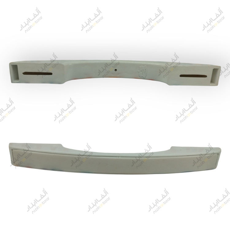 دستگیره پلاستیکی درب یخچال فریزر ویترینی نصب شده روی درب شیشهای یخچال فروشگاهی